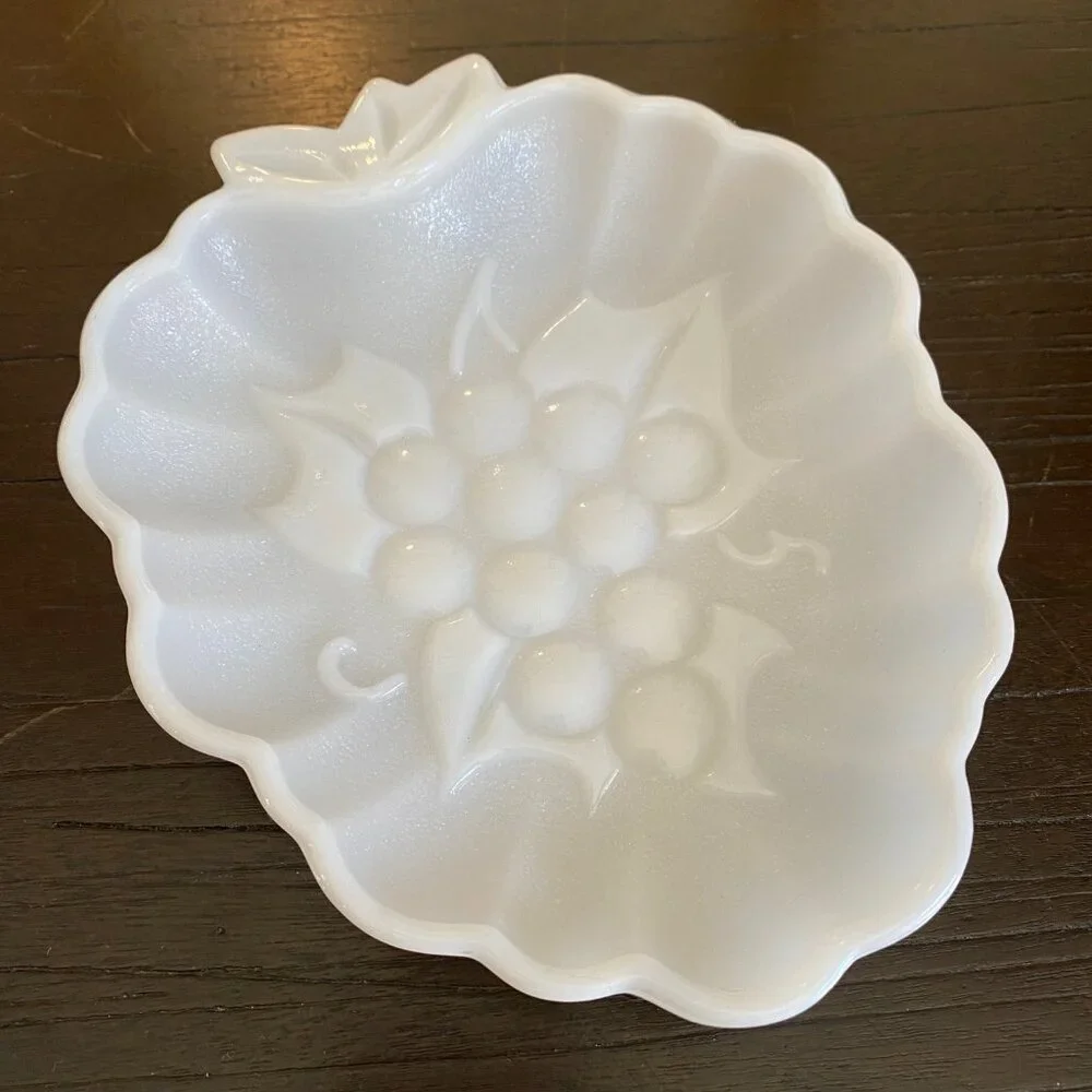 Vtg Set of 3 White Milk Glass Candy Dishes - Grape Berry Pattern‎ - Mid-Century
